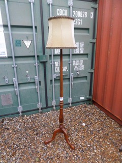 Lamp and Shade/19120109016