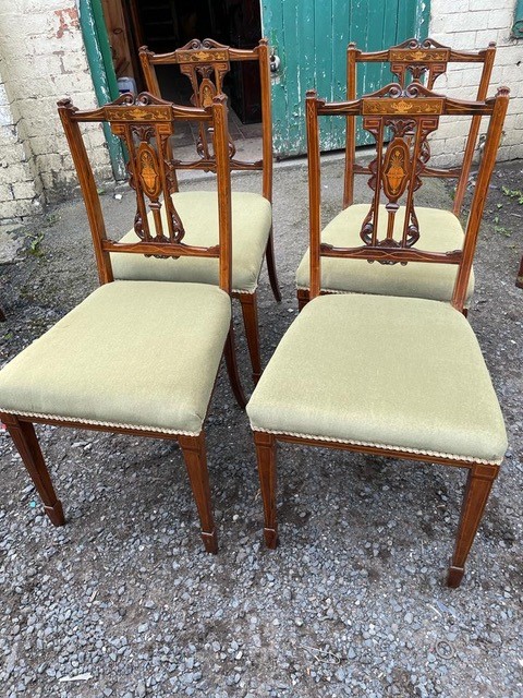 Set of 4Chairs/22100301018