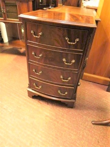 Bow Chest of Drawers/23020405010