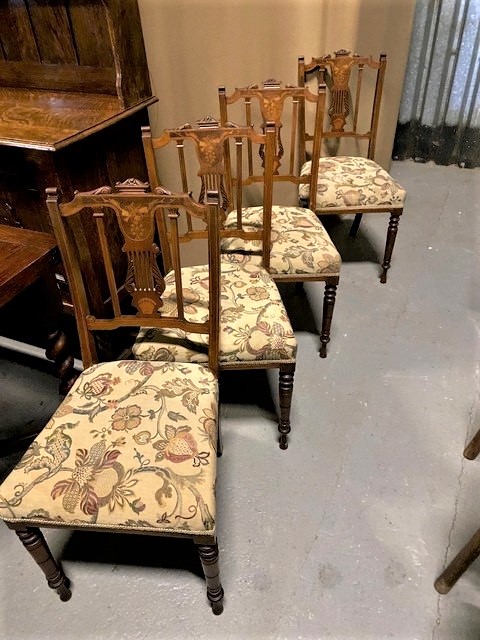 Set of 4Chairs/23020401039
