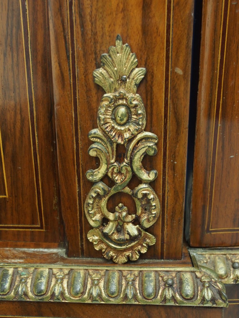 アンティーク家具　アンティーク　クレデンザ　クレデンツァ　セーブル　キャビネット　陶板　Porcelin　ルイ15世　ツインアンティークス
